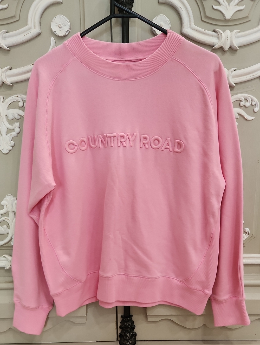 Country Road Pink Embroidered Crew Sweatshirt Size M BNWT